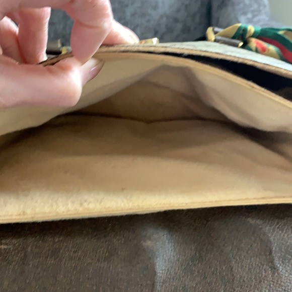 Gucci satchel - Picture 10 of 12